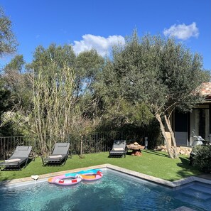 Beheizter Pool