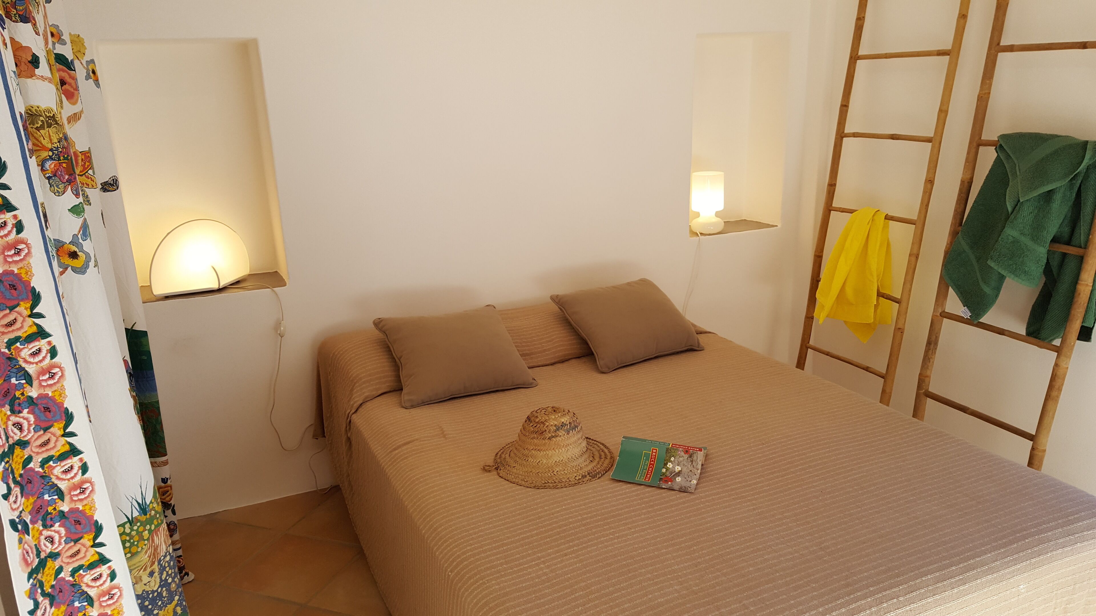 CASA AMANDULU *** the sweetness and calm of the countryside facing the bay of Calvi