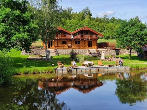 CHALET AU CALME, TRES AU CALME, PROCHE DE GERARDMER