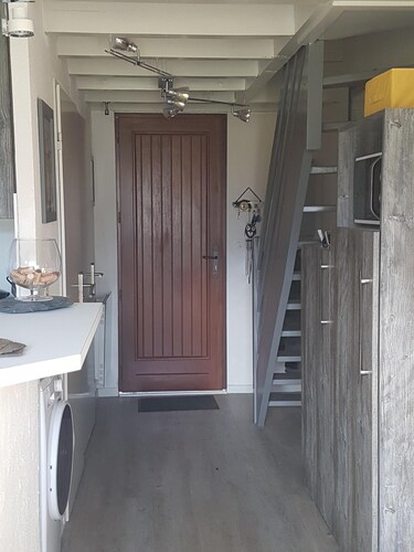 A stay by the lake ...