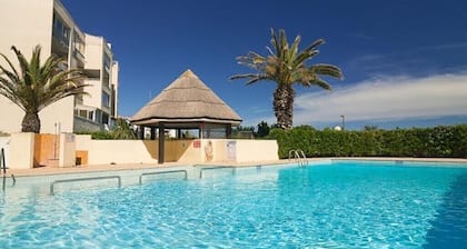 Les pieds dans l'eau. Direct plage. Trés bonne exposition jardin privatif