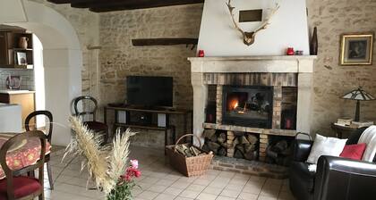 Pretty country house in Raveau, near La Charité / Loire