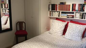 3 soverom, strykejern/-brett, wi-fi og sengetøy