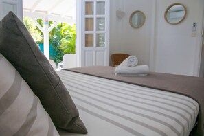 3 bedrooms, in-room safe, free WiFi, bed sheets