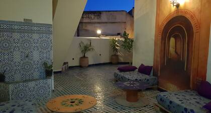 Dar El Hassania (house inside the old Medina)