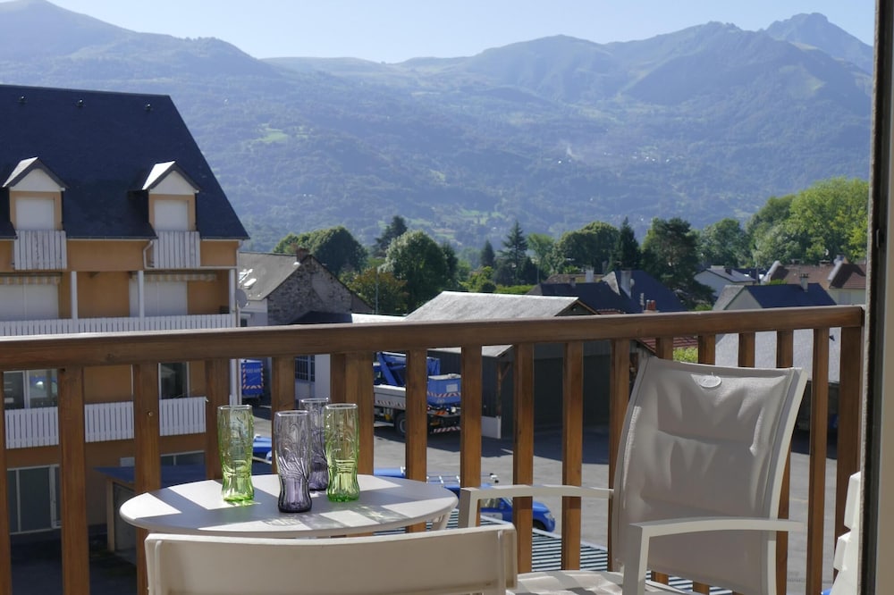 High Pyrenees. Nice and quiet apartment in the heart of Argeles Gazost