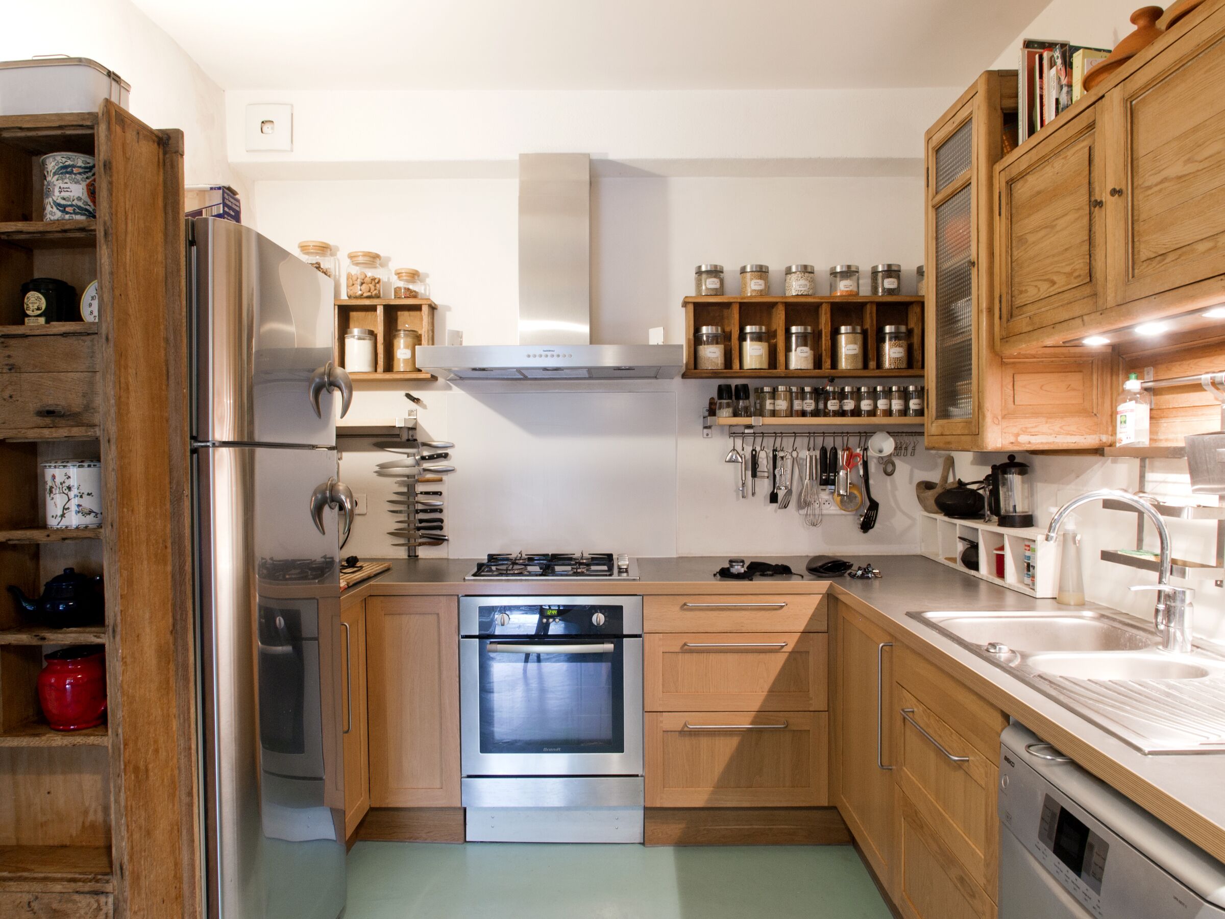 La Ciotat - pretty 100m2 house - 150m from the beach - garden - parking - Calanques. 