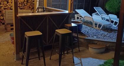 Agréable maison trÚs proche La Rochelle et L'Ile de Ré avec piscine securisée