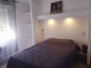 2 bedrooms, iron/ironing board, travel crib, WiFi