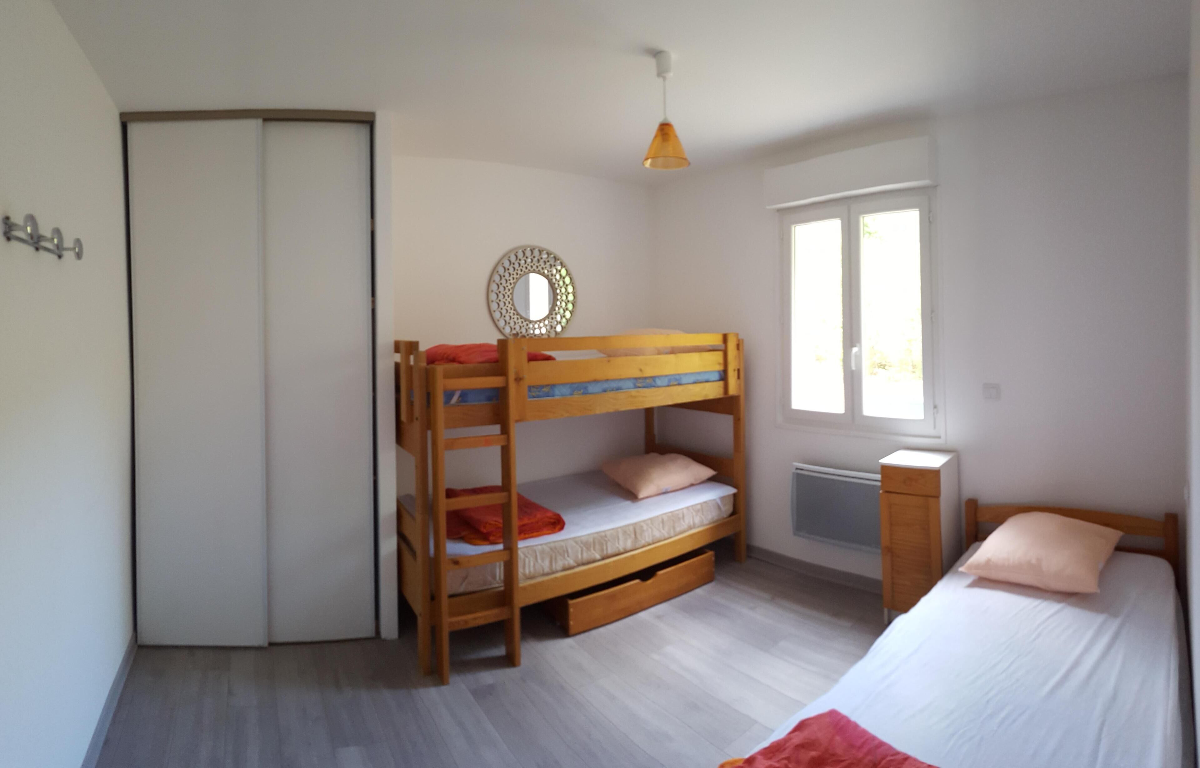 pretty cottage 5 people 5 minutes from the Gorges de l'Ardèche with garden in a quiet area.