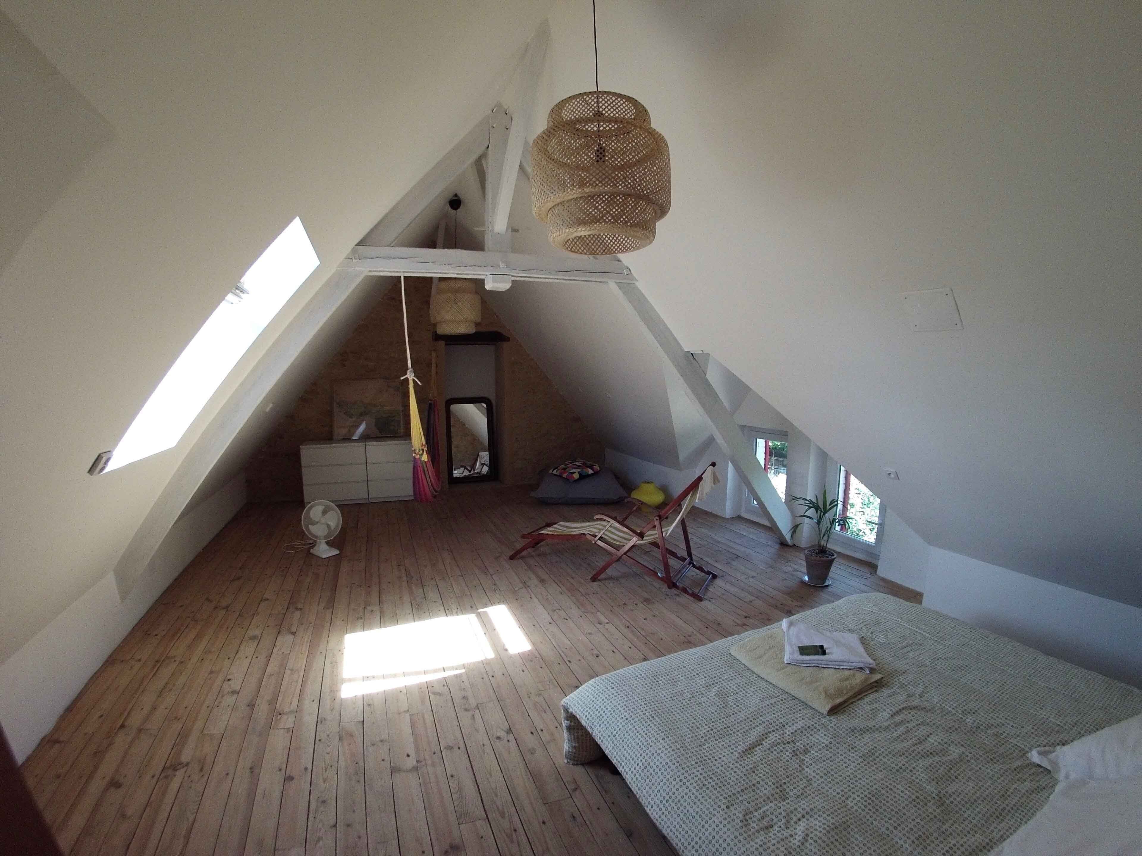 Stone house in the heart of the Périgourdine countryside