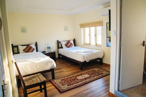 Deluxe Room | Iron/ironing board, free WiFi - Highlander Inn (Kathmandu)