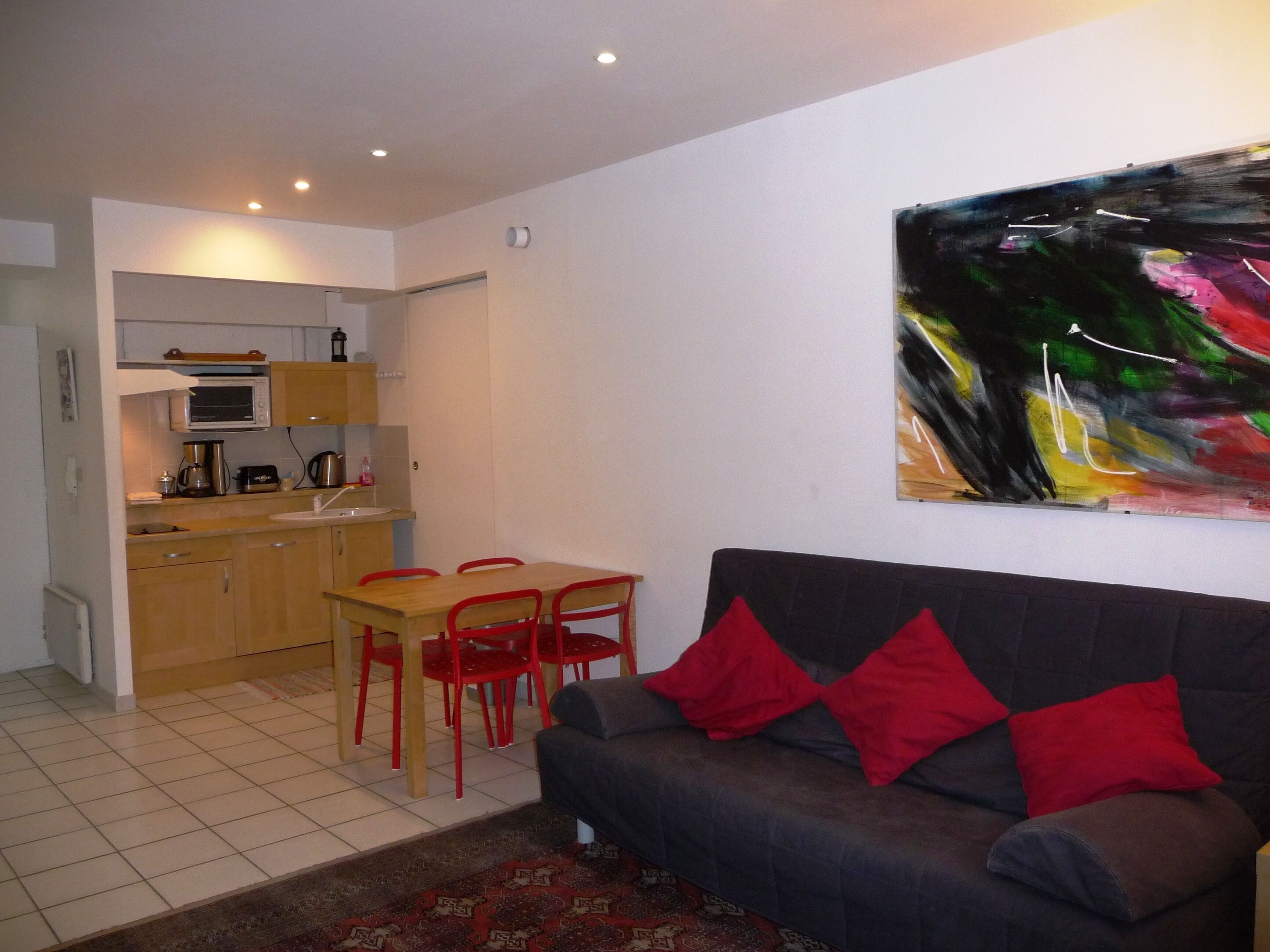 villa T3 classified 2 *, air-conditioned rez of ch in SANARY, 75m ² + terrace 20m ²