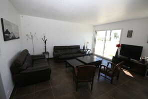 TV, DVD player, books