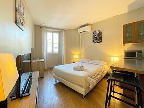 1 bedroom, Internet, bed sheets