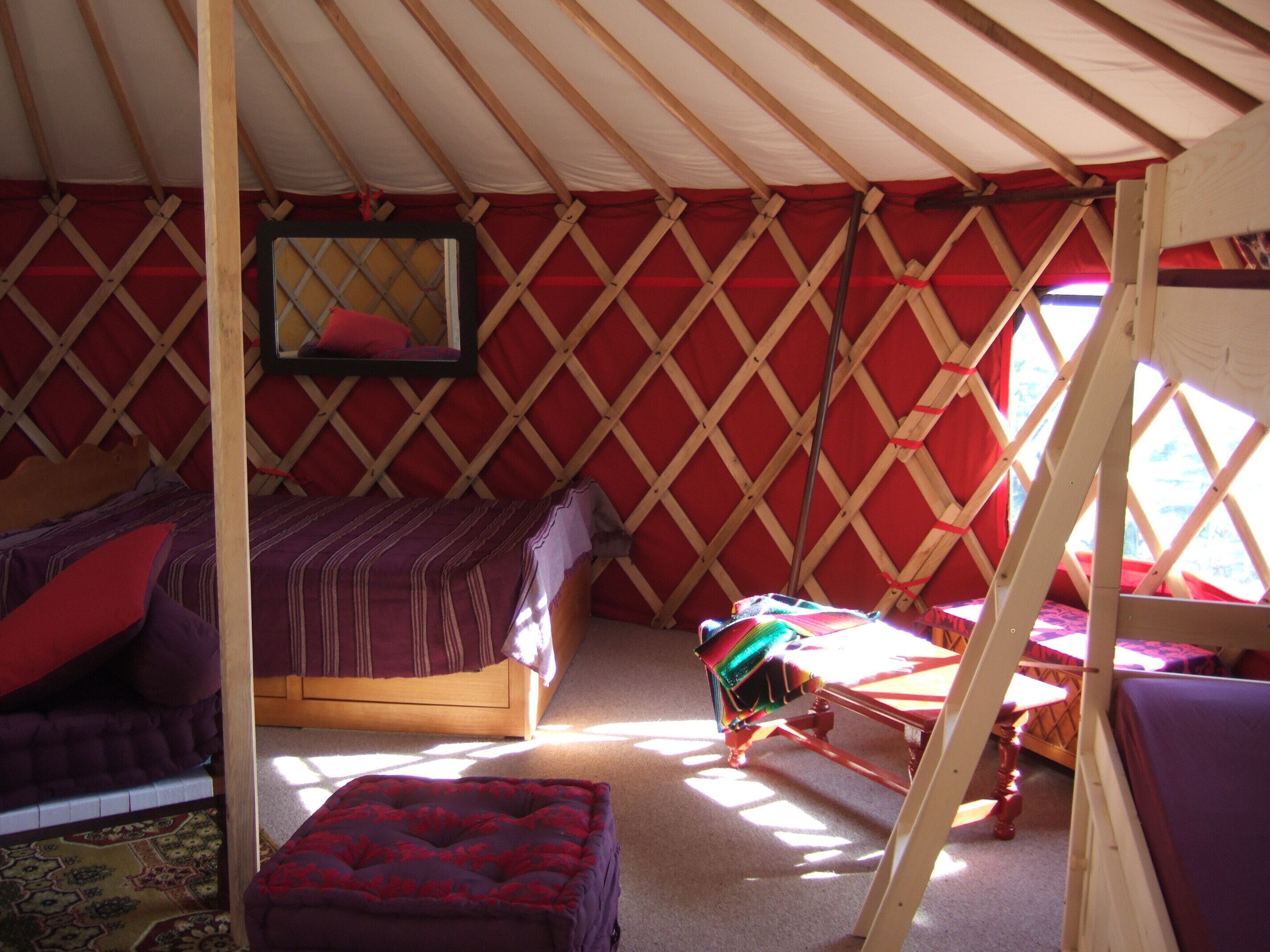 Yurt any comfort (1 to 20 pers) with swimming pool - Exceptional view