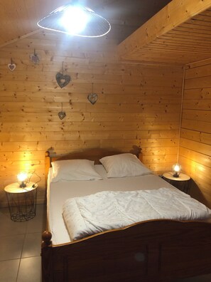 3 habitaciones y tabla de planchar con plancha 