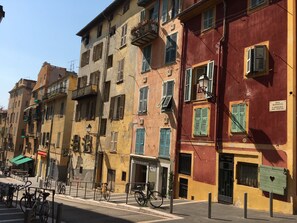 Exterior - Downtown Nice, rue Biscarra, 70 m² (750 ft²), renovated, quiet, AC, sunny, tram (Nice)