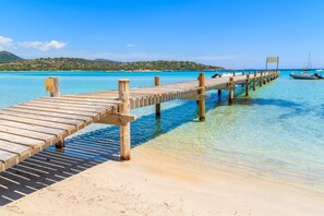 Sulla spiaggia, teli da spiaggia