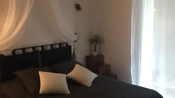 2 chambres, fer et planche à repasser, Wi-Fi gratuit, draps fournis