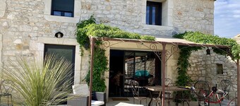 Oplev i den sydlige del af Ardèche - Mas Provençal 4 **** Opvarmet pool og park
