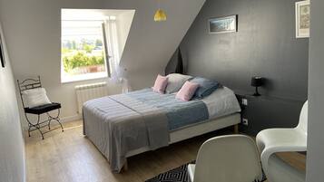 2 chambres, fer et planche Ă repasser, Wi-Fi gratuit, draps fournis