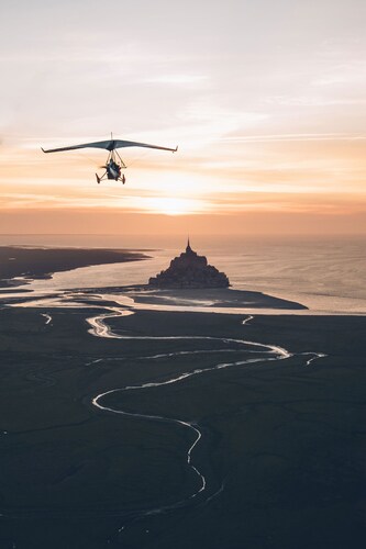 *** talo Mont Saint Michel -lahdella 2-5 hengelle