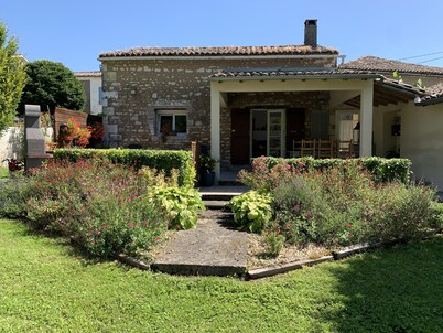 Private garden, swimming pool, picturesque village location, bank, bakery