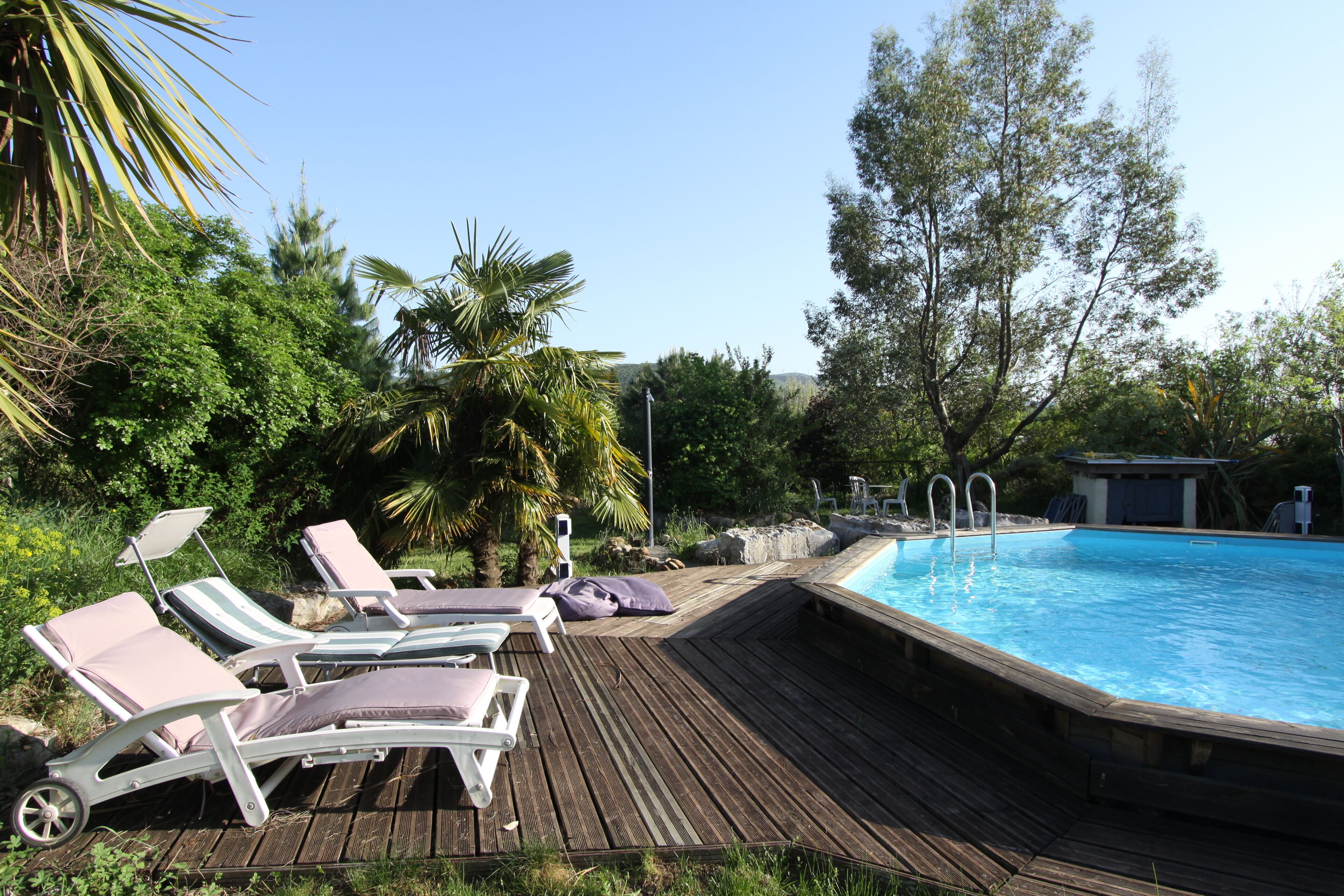 Authentic and comfortable Ardèche farmhouse in a green setting