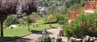 Quiet, dead-end street, 10 minutes' walk from the town center, ground floor