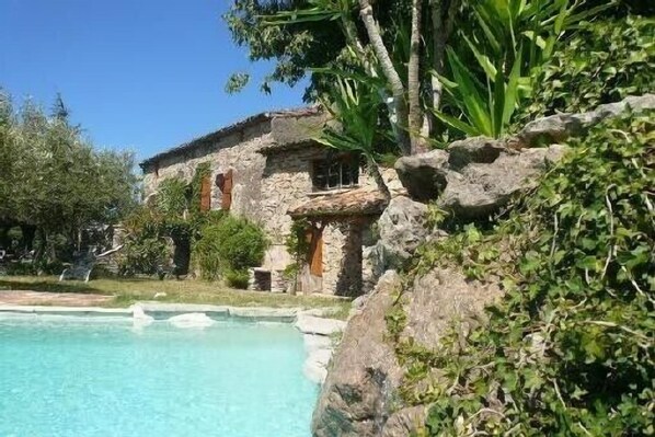Pool - Mas Cévenol completely renovated from privacy and noise with pool (Monoblet)