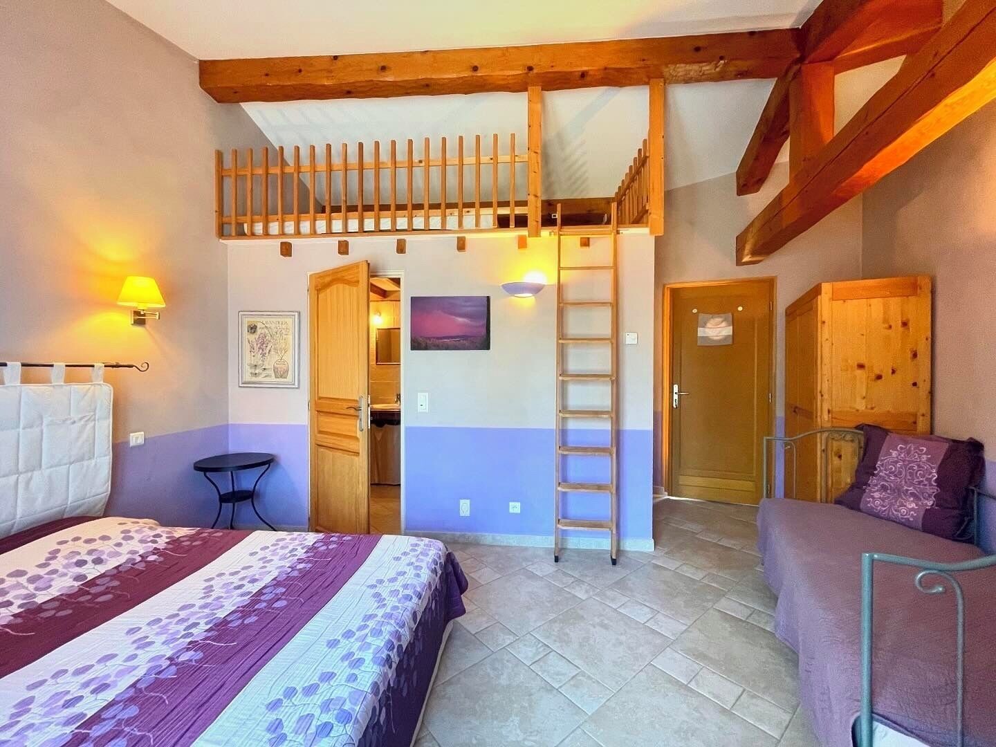 3 間睡房、免費 Wi-Fi、床單