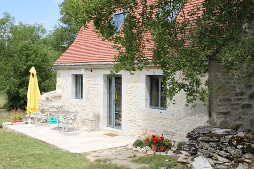 Old Restored Farmhouse In Quercy Furnished In Modern And International Design