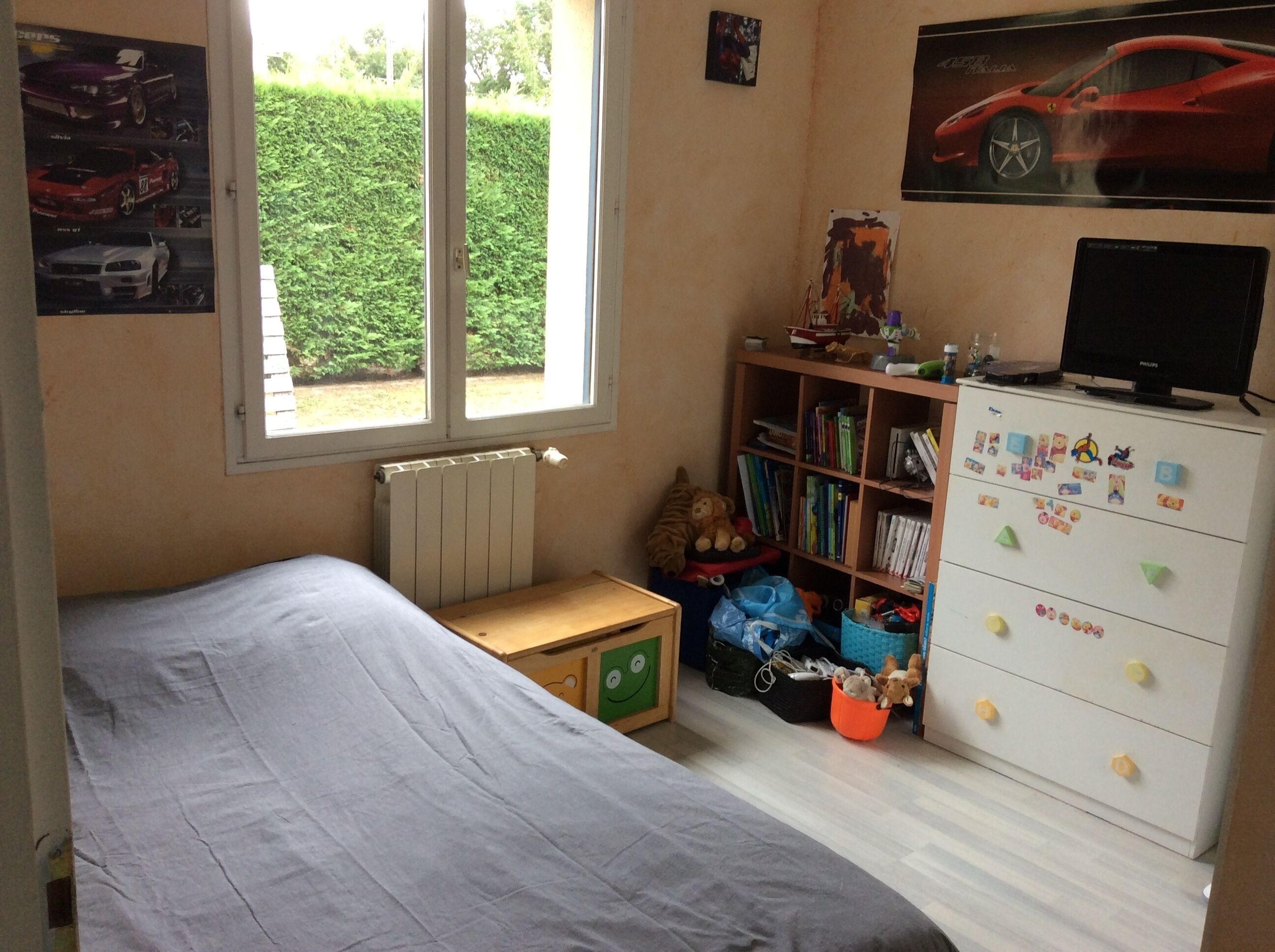 4 bedrooms, iron/ironing board, free WiFi