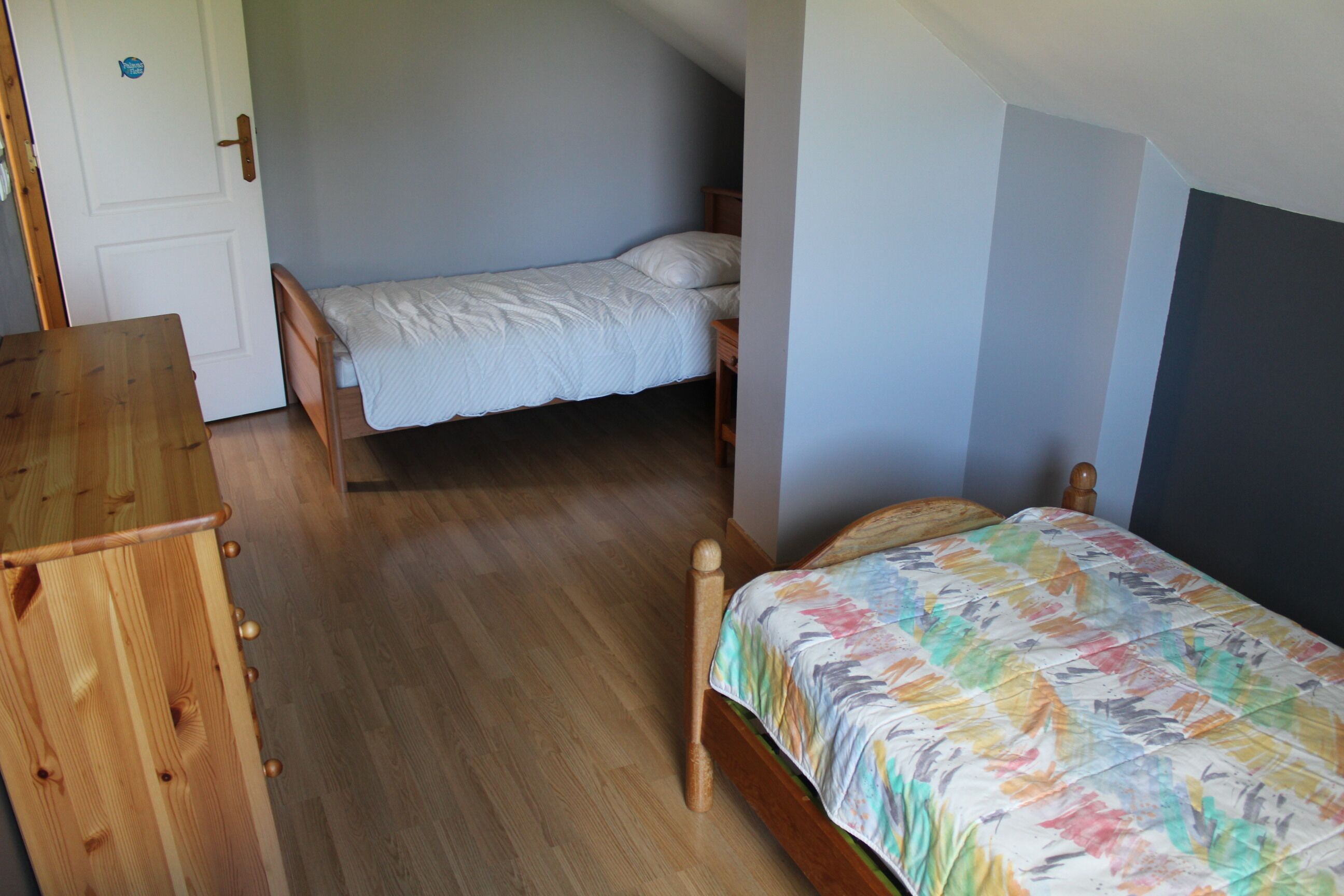 With the charm of beautiful stones, Bayeux and D-Day beaches on the program