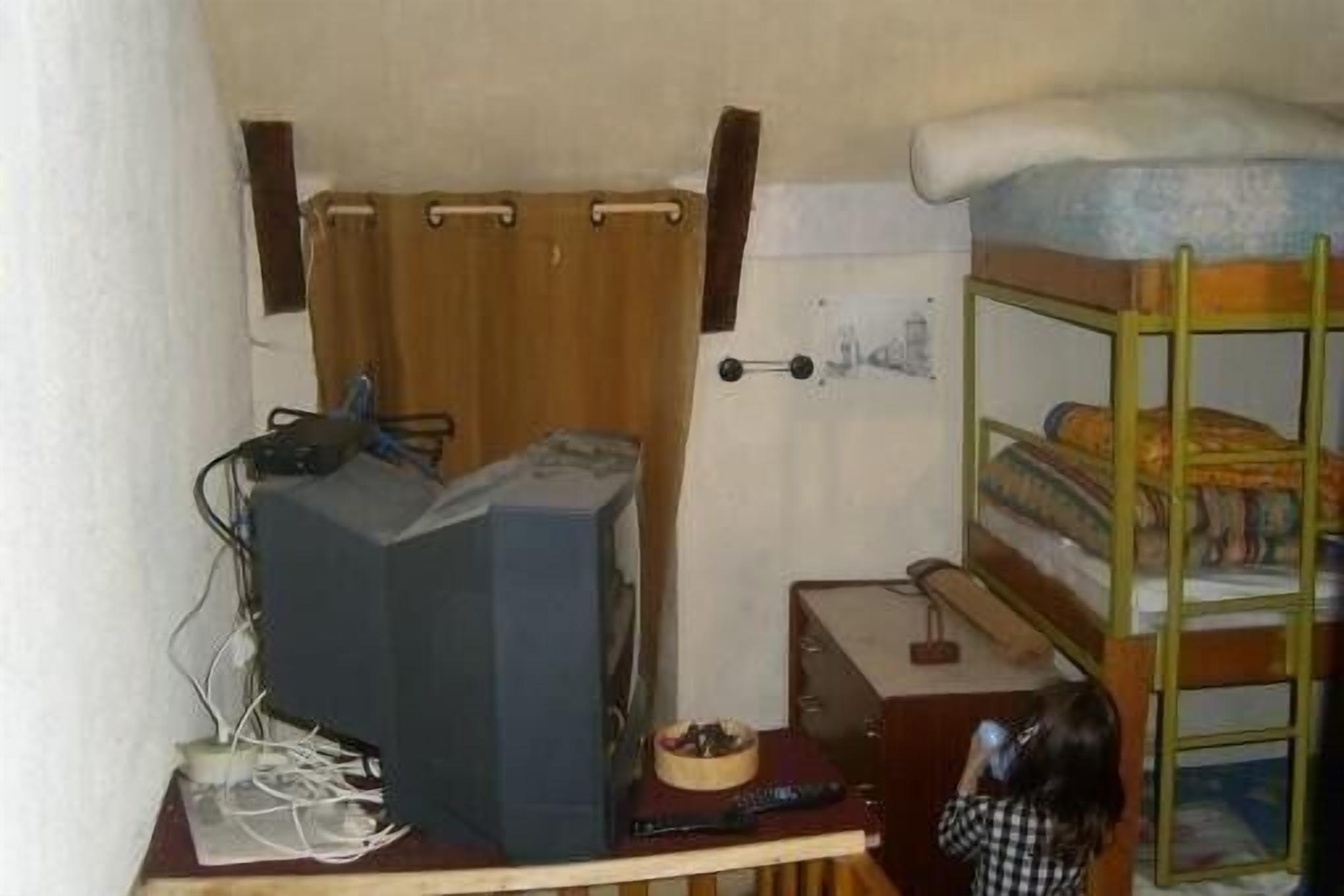 Gite close to the owner's house on the mountain side 