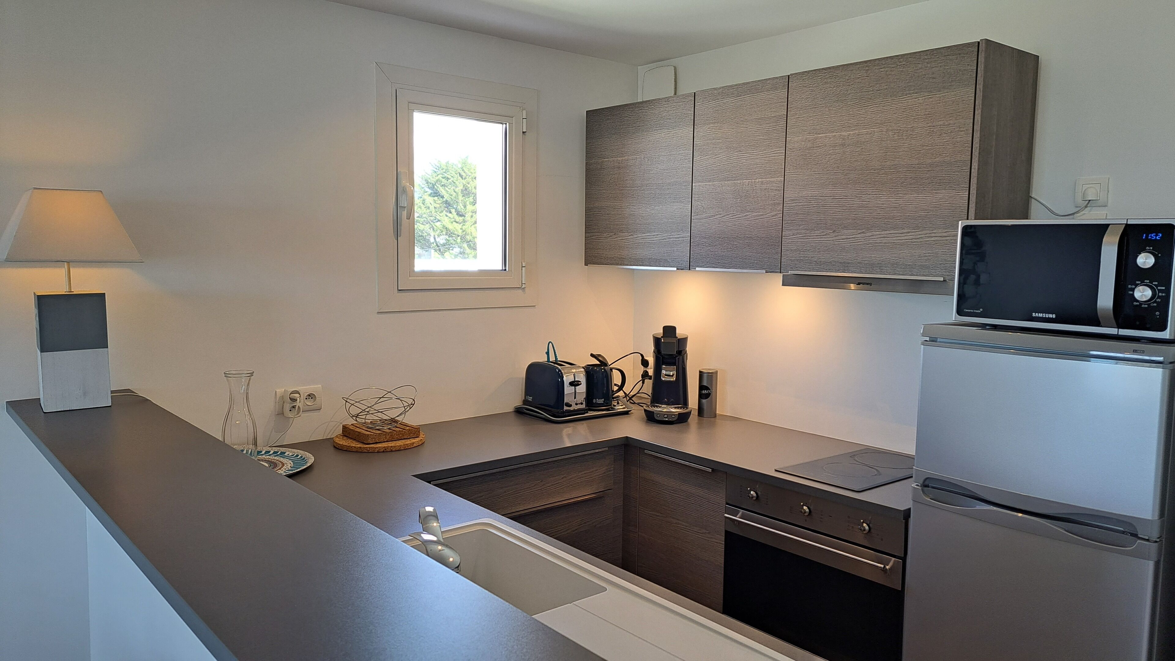 Large T2 + cabin (50m²) renovated 4 to 5 people on the seafront with parking