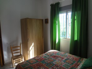 3 Schlafzimmer, Bügeleisen/Bügelbrett, WLAN, Bettwäsche