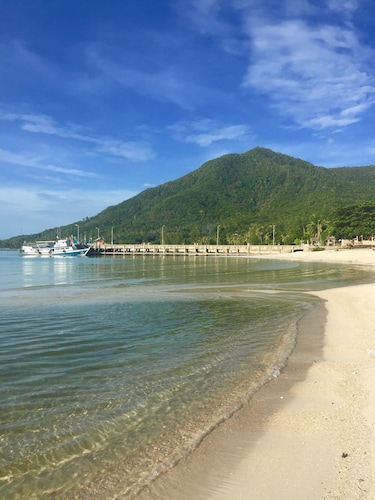 Magnifique maison les pieds dans l'eau<br>Luxury villa directly on the beach