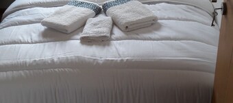 ny lejlighed i havet ved private strande, restauranter,