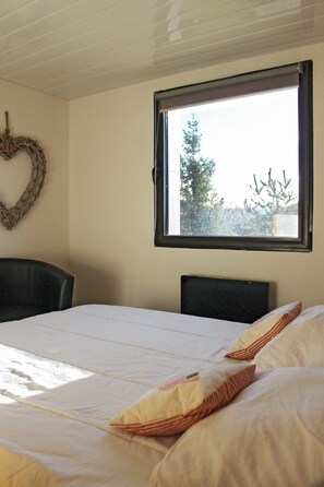 2 bedrooms, WiFi