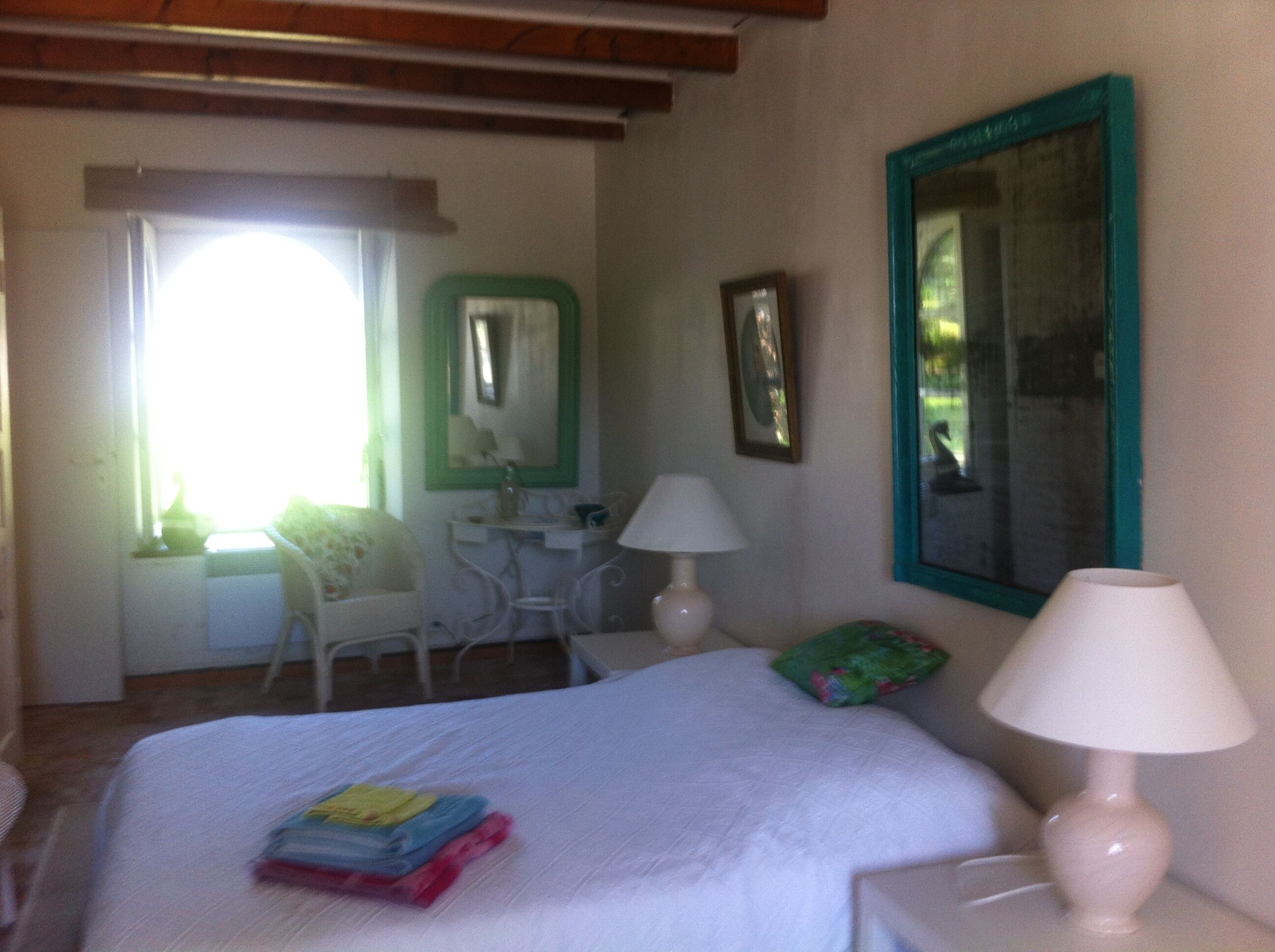 Charming character house, in a natural sanctuary, private access to the beach