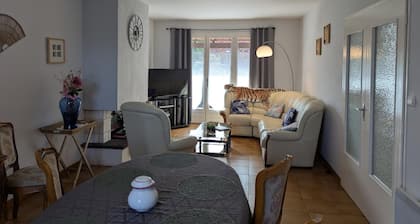 CHARENTE-MERONNEN GITE