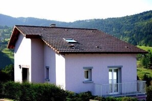 Exterior - Renovated stone house, classified 3 stars between La Bresse and Gérardmer (Basse-Sur-Le-Rupt)