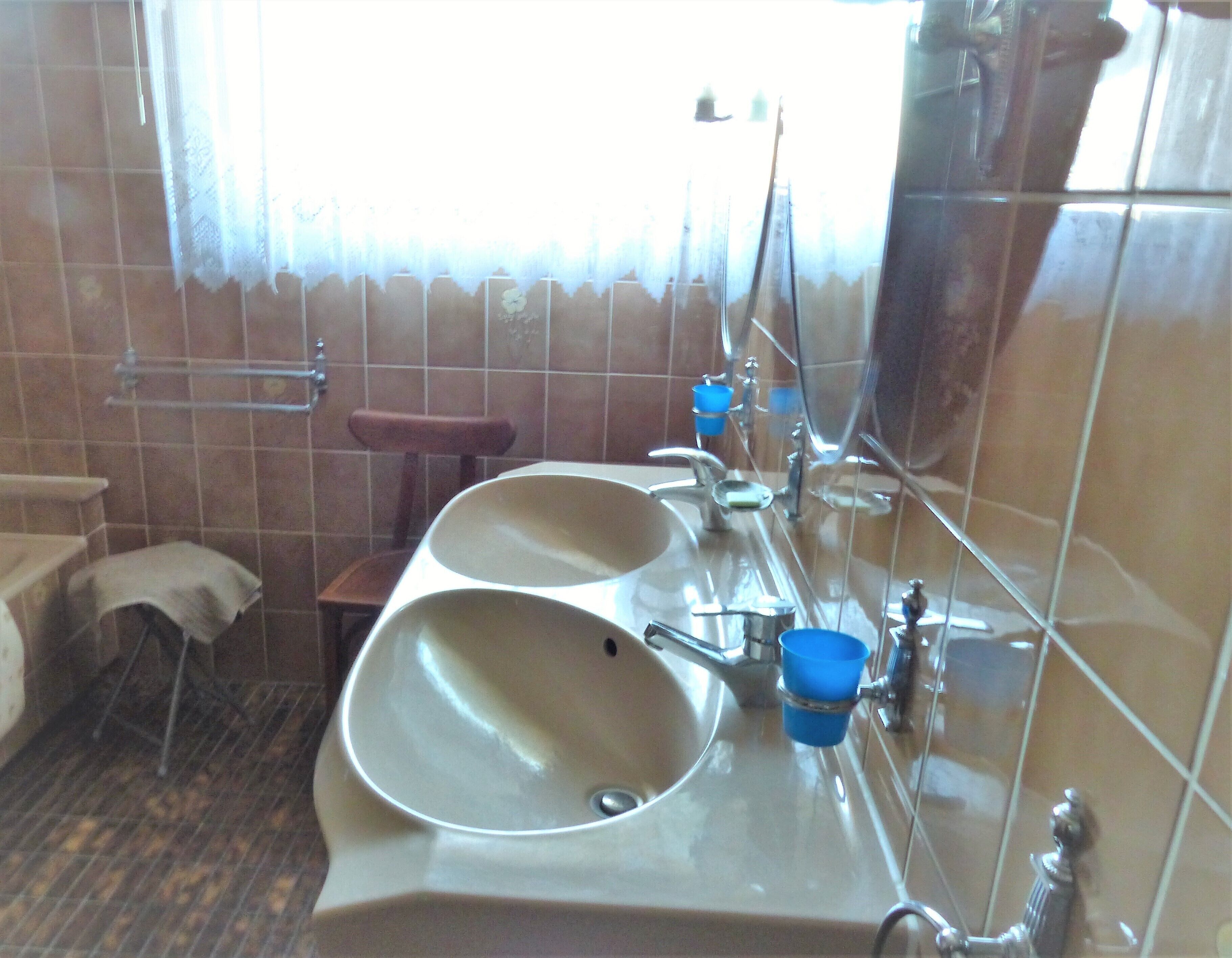 Bed and breakfast in house