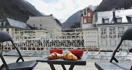 Schöne 2-Zimmer-Wohnung im Zentrum von Cauterets-Überdachter Parkplatz Winter