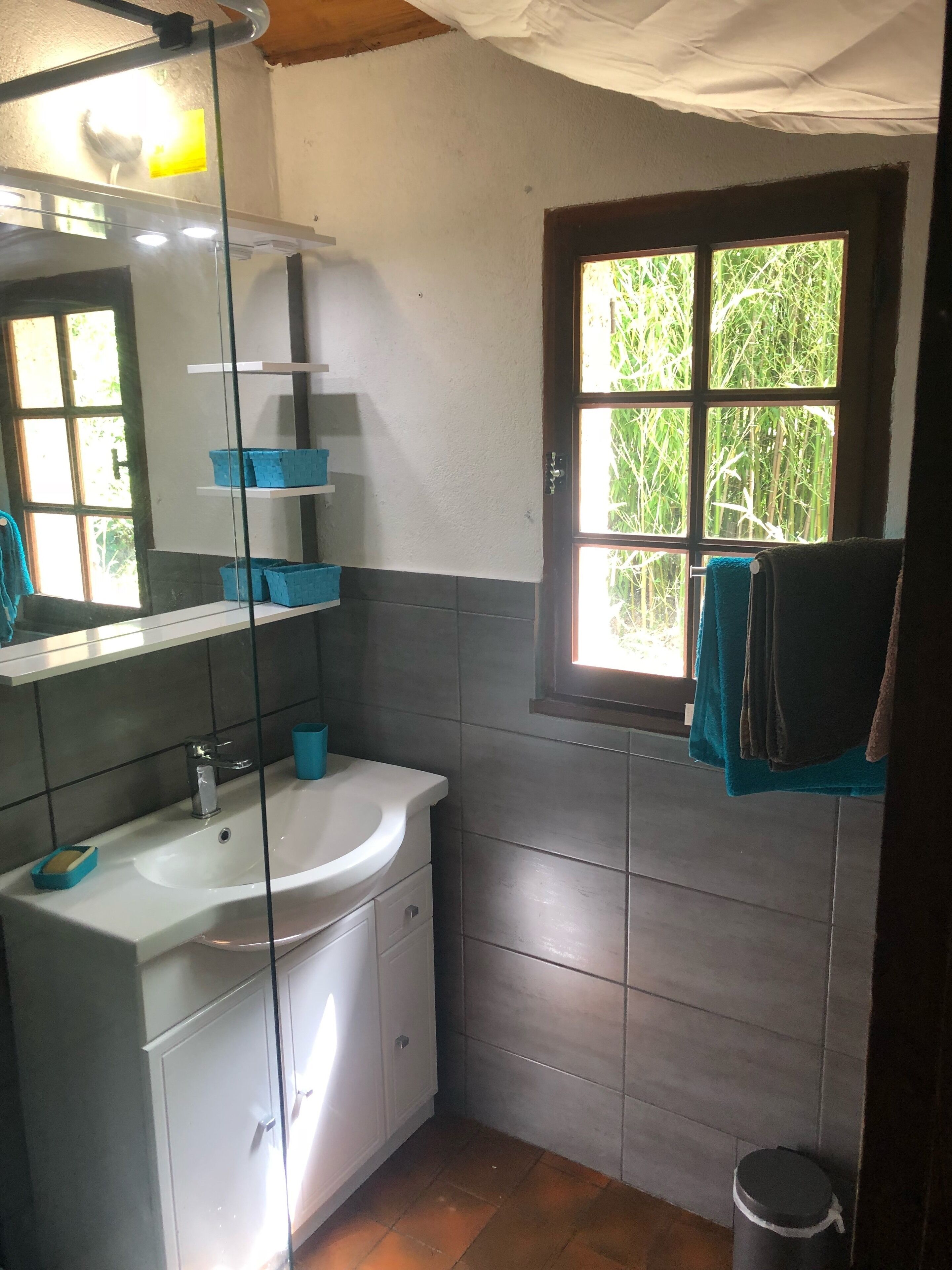 WARM GITE IN THE HEART OF BRENNE