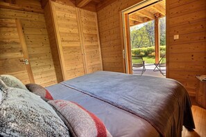 2 Schlafzimmer, Zimmersafe, Bügeleisen/Bügelbrett, Reisekinderbett