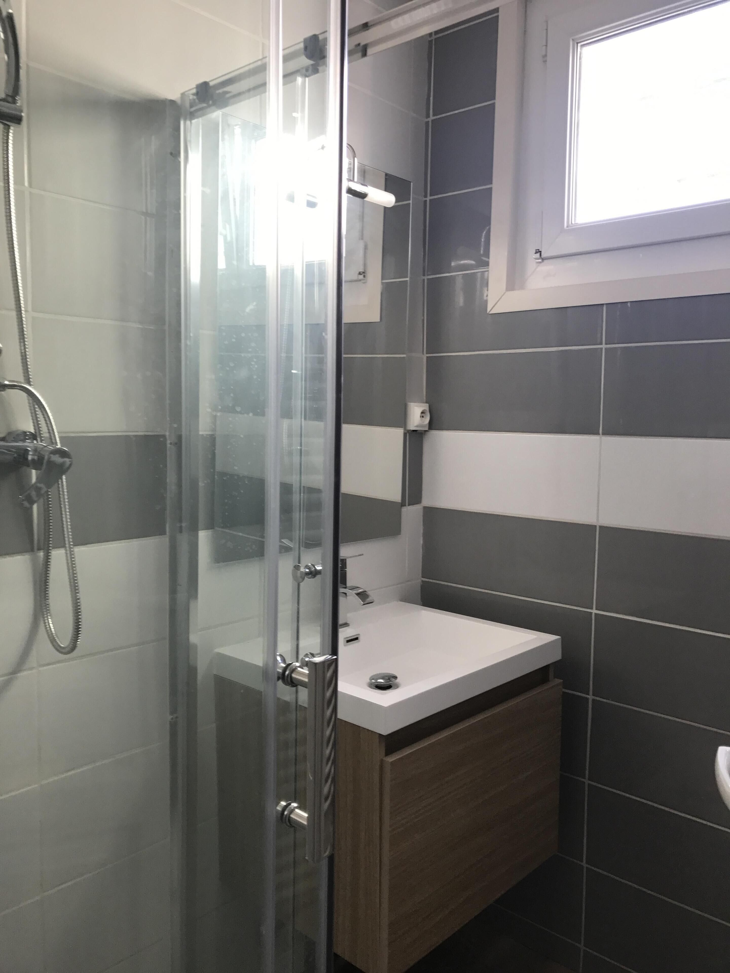 ROYAN HOUSE NEAR BEACH AND FACILITIES