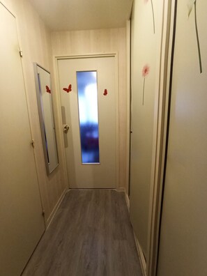 Interior - 2** (2024) single-storey studio near mountains and town center (Mont-Dore)